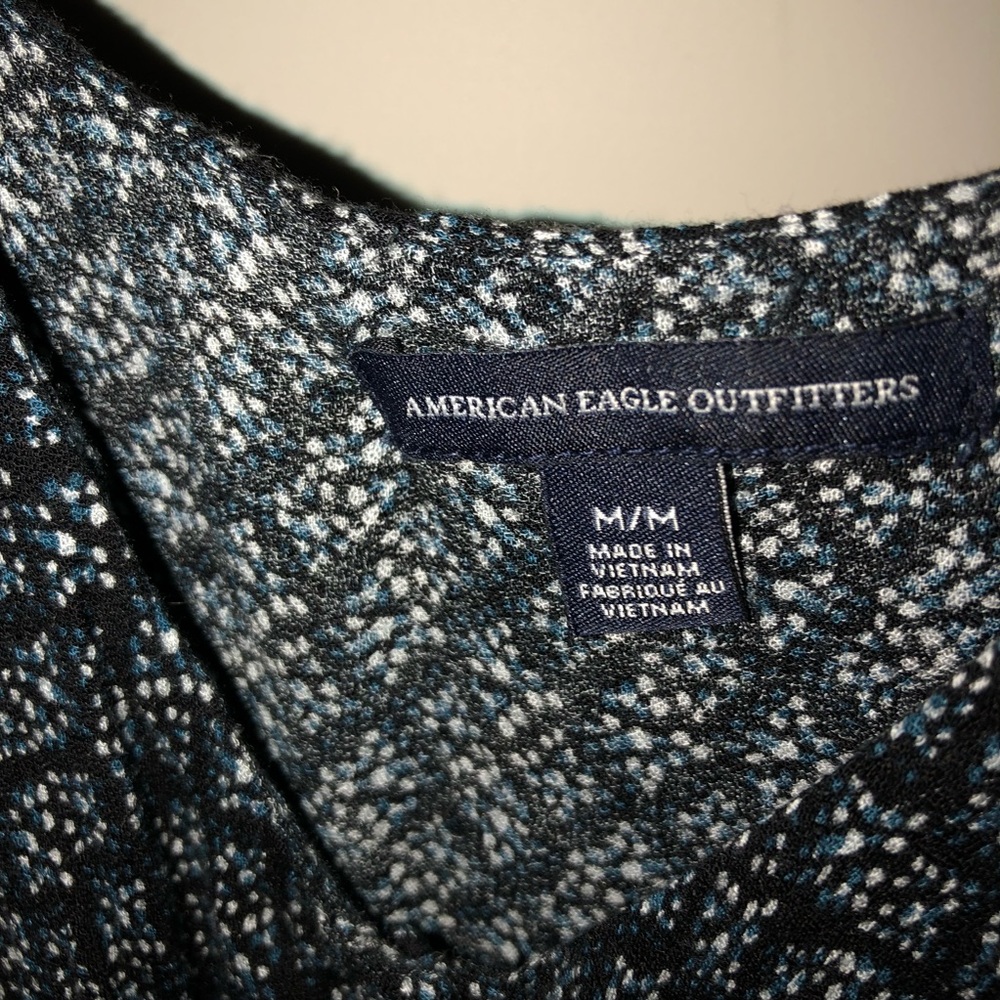 Flowy Button-Up Tank - Picture 3 of 3